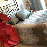 Two Flowers Hotel 2*
